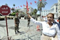 المركزية النقابية القوية في تونس تطالب بتحقيق في