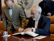 ظريف: حقّ إيران في تخصيب اليورانيوم غير قابل للتفاوض