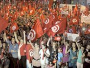 التونسيون يتجاهلون دعوات التظاهر وهمومهم أكبر