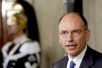 رئيس الحكومة الايطالية يشير الى