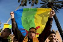 امازيغ يغلقون انبوب غاز غرب ليبيا احتجاجا على تهميشهم 