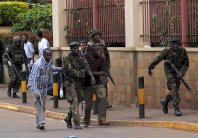 تعزيز الامن في كينيا لمحاكمة اسلامي مفترض بريطاني الجنسية