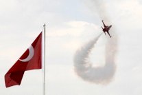  جريحان اثر تحطم مقاتلة للجيش التركي في الاناضول