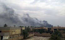  ليلة من الاشتباكات في الرمادي وتعزيزات عسكرية قرب الفلوجة 