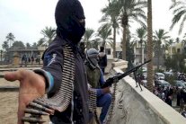 محافظ الأنبار يقر بانتكاسة عسكرية ويعلن هجومًا عشائريًا لاستعادتها