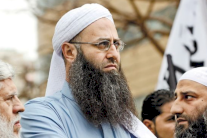 أحمد الأسير: السنة يتعرضون إلى حرب كونية