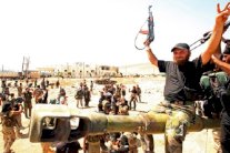 الجيش الحر يؤكد: ضباط في مخابرات النظام قياديون في داعش 