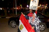 تجميد أموال الجمعيات الخيرية الإسلامية ربما يلقي بآثاره على الاستفتاء المصري 