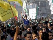 مسيرة لحماس في غزة تضامنا مع مخيم اليرموك في سوريا 