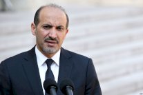 الجربا يلتقي فابيوس وجنيف 2 على طاولة البحث