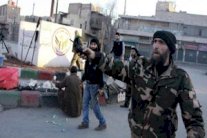 اشتباكات عنيفة بين فصائل مقاتلي المعارضة في شمال غرب سوريا