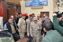 إقبال جيد على الاستفتاء وسط انتشار أمني مكثف