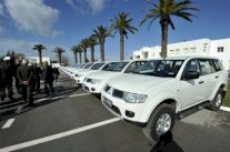 تونس تعلق العمل بضرائب جديدة على السيارات فجرت احتجاجات وأعمال عنف