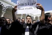  قضاة تونس راضون عن باب السلطة القضائية في الدستور ويوقفون اضرابا عاما 