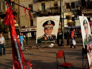 رئيس الوزراء المصري يشبه السيسي بديغول