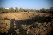 الطيران الحربي الاسرائيلي ينفذ غارات على مواقع لحماس بقطاع غزة