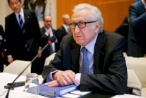 الابراهيمي: لم نحقق اي تقدم بعد في جنيف-2 لكن الوفدين باقيان 