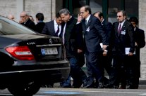 وفدا سوريا يبحثان الملف السياسي في جنيف اليوم