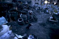 البرلمان الأوكراني يلغي القوانين التي تحظر التظاهر