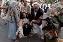 67 قتيلًا في اليمن بهجومين انتحاريين نسبا إلى القاعدة