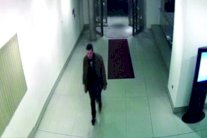 فيليب سبينس اعتدى على الإماراتيات الثلاث... لأنه مزاجي!