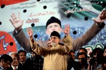 ستة قتلى في تدافع حلال تجمع للمعارض عمران خان في باكستان