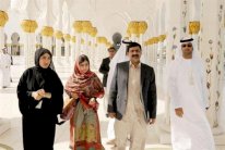 الشيخة فاطمة بنت مبارك تهنئ ملالا يوسف بفوزها بجائزة نوبل 