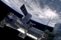 عودة طائرة تجسس أميركية بعد مهمة استمرت عامين في الفضاء