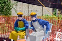 كوبا تتصدر الحملة الدولية لمكافحة إيبولا ميدانيًا