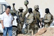 الإرهاب يلقي بضلاله ساعات قبل بدء الإقتراع في تونس