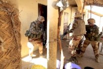 فرنسا تسلم إسبانيا قيادة عملية تدريب جيش مالي