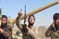 بريطانيا تحذّر مواطنيها من مخاطر السفر للخارج