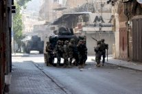 الجيش اللبناني يعثر على صاروخ وعبوات ناسفة في طرابلس