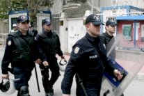 المسحوق المرسل إلى قنصليات في تركيا غير خطير