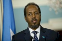 الرئيس الصومالي يهاجم بعنف رئيس الحكومة بعد اجراء تعديل وزاري