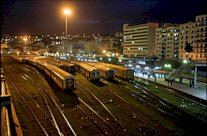 قتيل و57 جريحًا في إنحراف قطار مسافرين بالجزائر