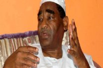 الأمن السوداني يمنع زعيم حزب معارض من السفر 