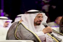 حاكم الشارقة يطالب الصحافة بالابتعاد عن الإثارة