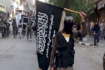 هجوم موسع على ثوار سوريا ومديح لجبهة النصرة