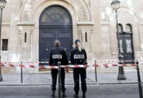 لبناني كندي يشتبه بتورطه باعتداء على كنيس في باريس يلجأ الى المحكمة العليا في كندا