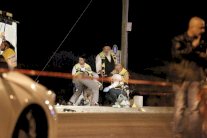 فلسطينيان قتلا إسرائيليين اثنين طعنًا في تل أبيب والضفة