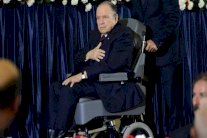 إدخال عبدالعزيز بوتفليقة إلى مستشفى فرنسي