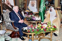 محللون سعوديون: زيارة 