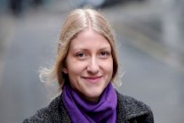 بريطانيا تحذر مسؤوليها من جاسوسات روسيا والصين