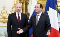 هولاند سيتخذ قراره بشأن تسليم سفينتي ميسترال لروسيا بعيدا عن الضغوط