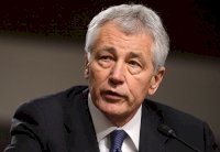 هيغل: سننظر بطلب إرسال قوات أميركية برية إلى العراق