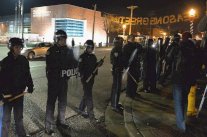 أوباما يدعو سكان فرغسن إلى التظاهر سلميًا قبل قرار قضائي 