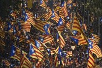  النيابة الاسبانية ستقاضي رئيس كاتالونيا بسبب الاستفتاء