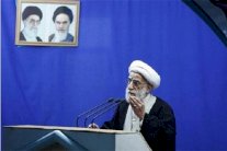 خطيب جمعة طهران يهاجم مصر