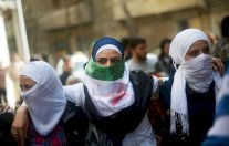 معارض سوري: النظام يكرّس واقعا مزرٍ للنساء 